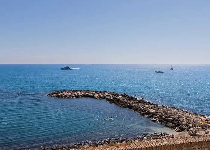 Charming - 2p - Sea View - Antibes